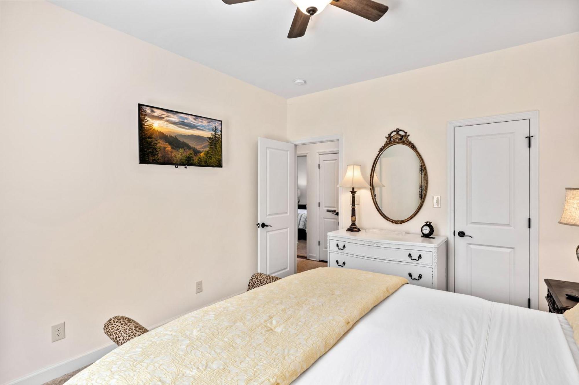 Bear Pass Is A 3 Bed 2 Bath Craftsman Style Home Located Within Walking Distance To Dt Gatlinburg Esterno foto